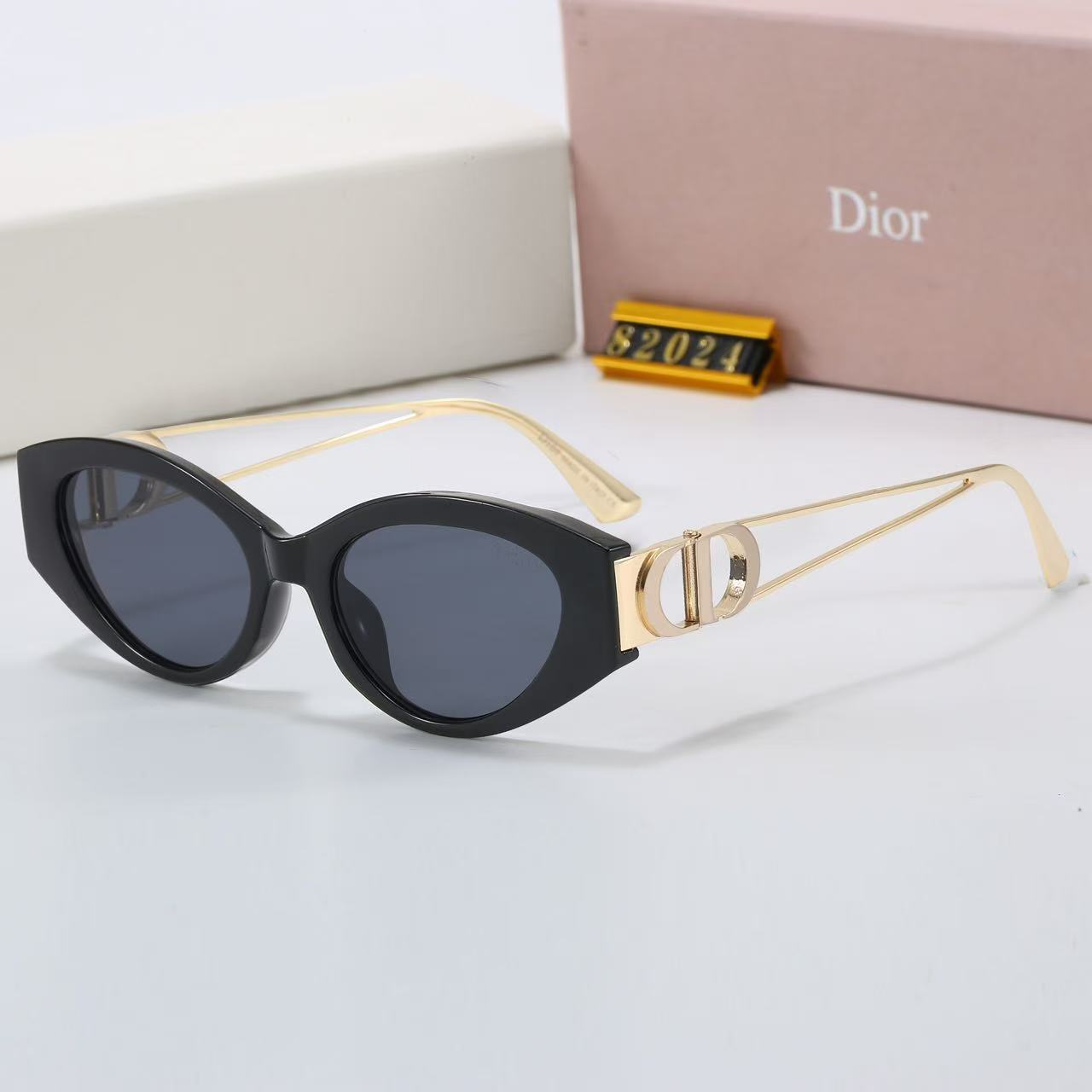 Fashion hot 7 color sunglasses 82024